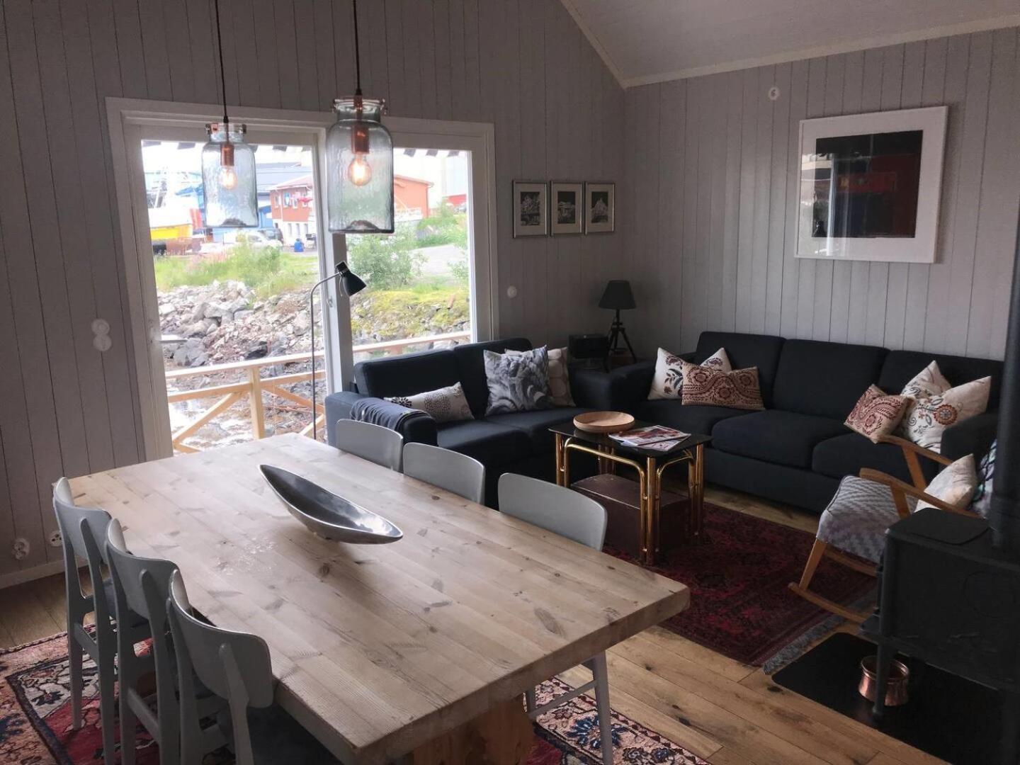 Nora'S Waterfront Cabin Svolvær Exterior foto