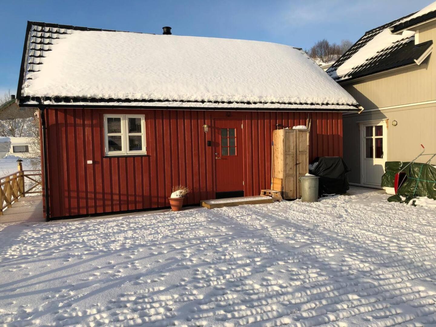 Nora'S Waterfront Cabin Svolvær Exterior foto